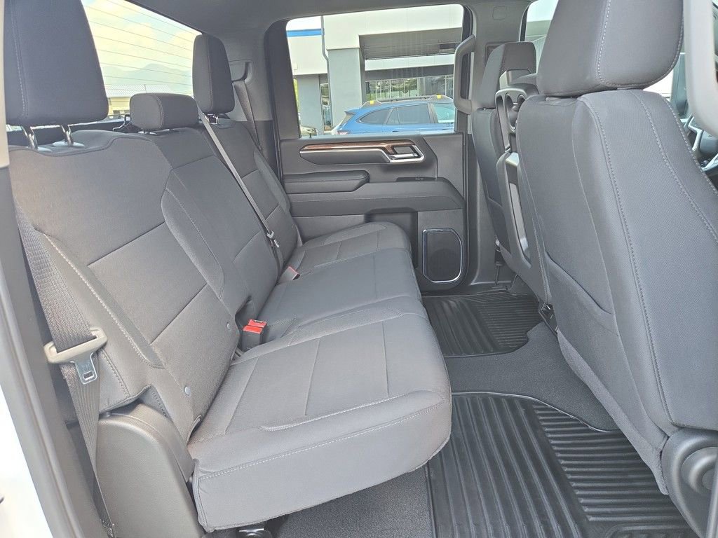 Used 2025 Chevrolet Silverado 2500 LT w/ Convenience Package image 16