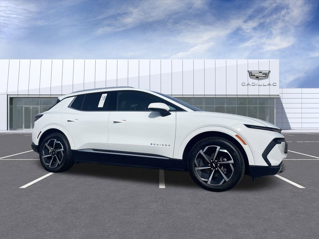 Used 2025 Chevrolet Equinox EV LT image 1