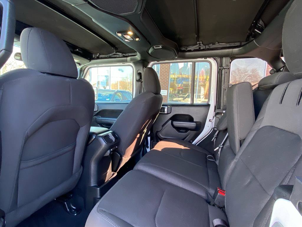 Used 2023 Jeep Wrangler Unlimited w/ Cold Weather Group image 19