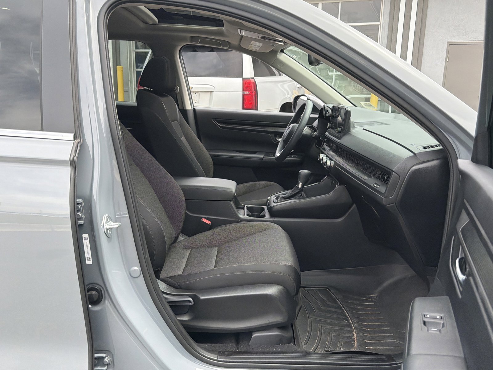 Used 2025 Honda CR-V EX image 32