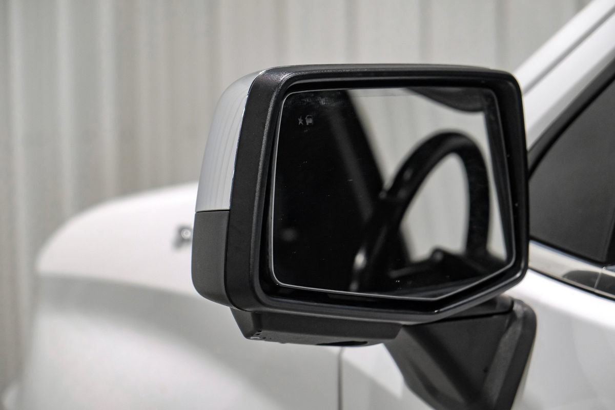 Used 2021 Chevrolet Silverado 1500 LTZ RWD image 37
