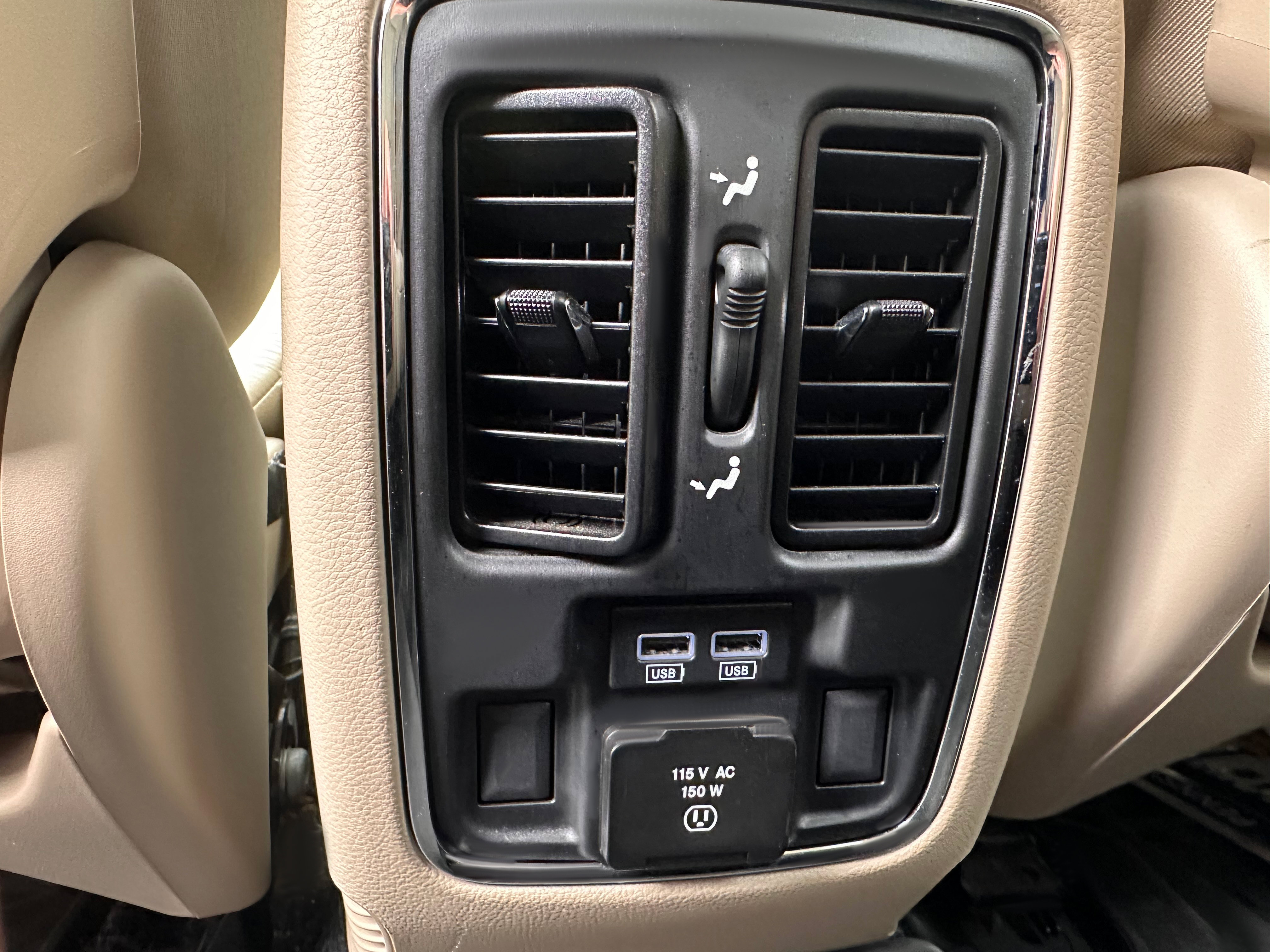 Used 2020 Jeep Grand Cherokee Limited w/ Premium Lighting Group AWD/4WD image 16