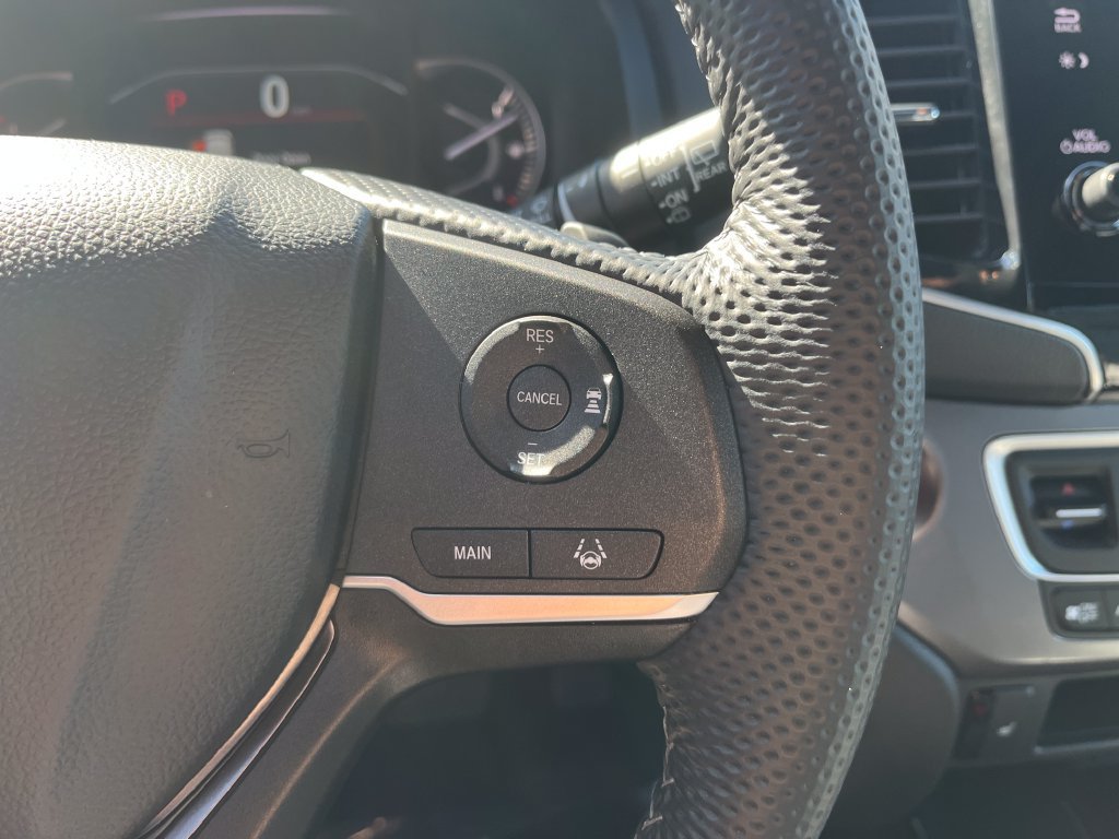 Used 2025 Honda Passport EX-L image 45