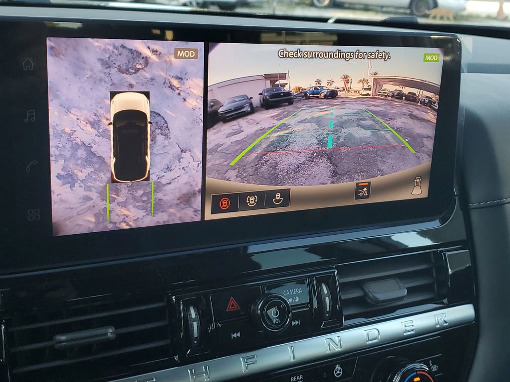 New 2026 Nissan Pathfinder SL image 28