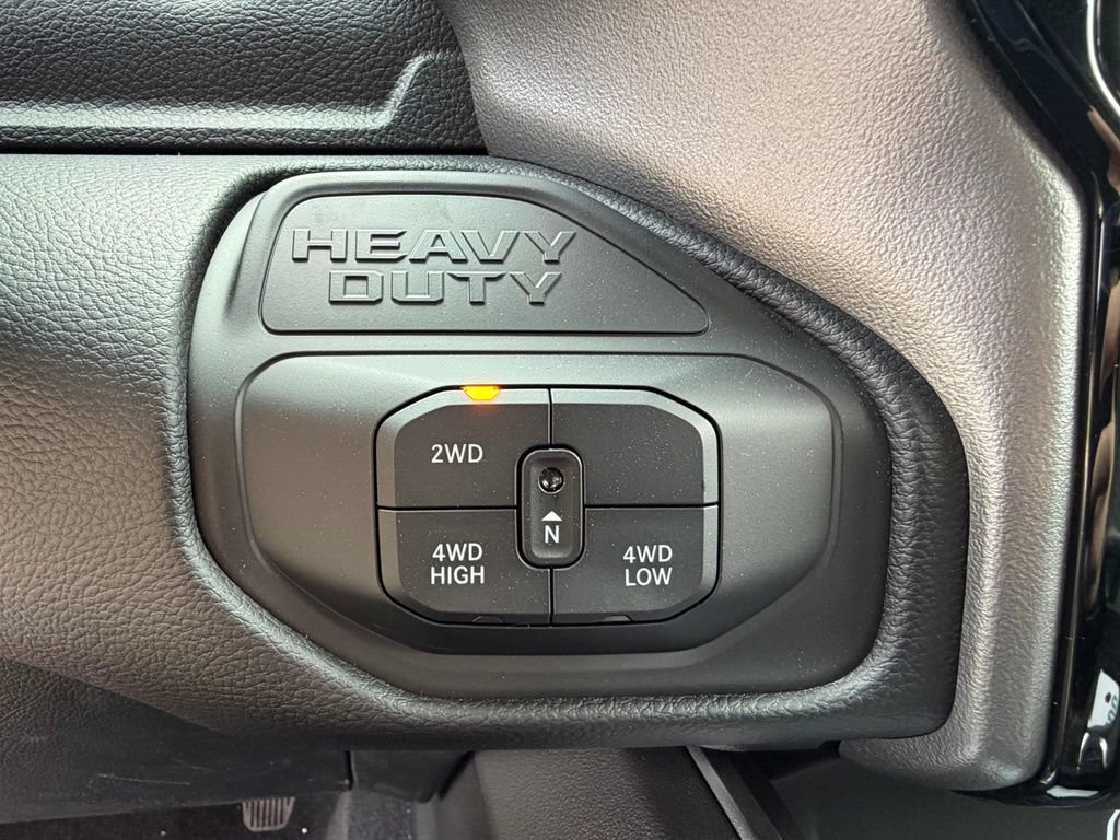 New 2026 RAM 2500 Big Horn AWD/4WD image 21