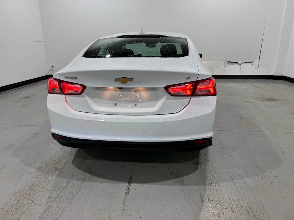 Used 2022 Chevrolet Malibu LT FWD image 6