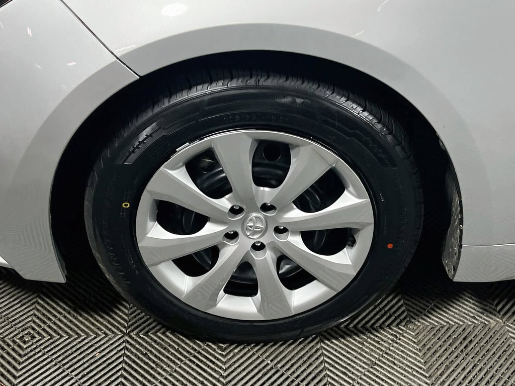 Certified 2025 Toyota Corolla LE FWD image 27