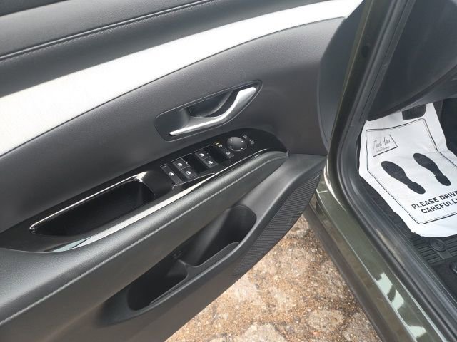 Used 2025 Hyundai Santa Cruz Limited image 19