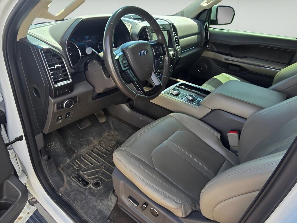 Used 2020 Ford Expedition Limited w/ Equipment Group 302A AWD/4WD image 15