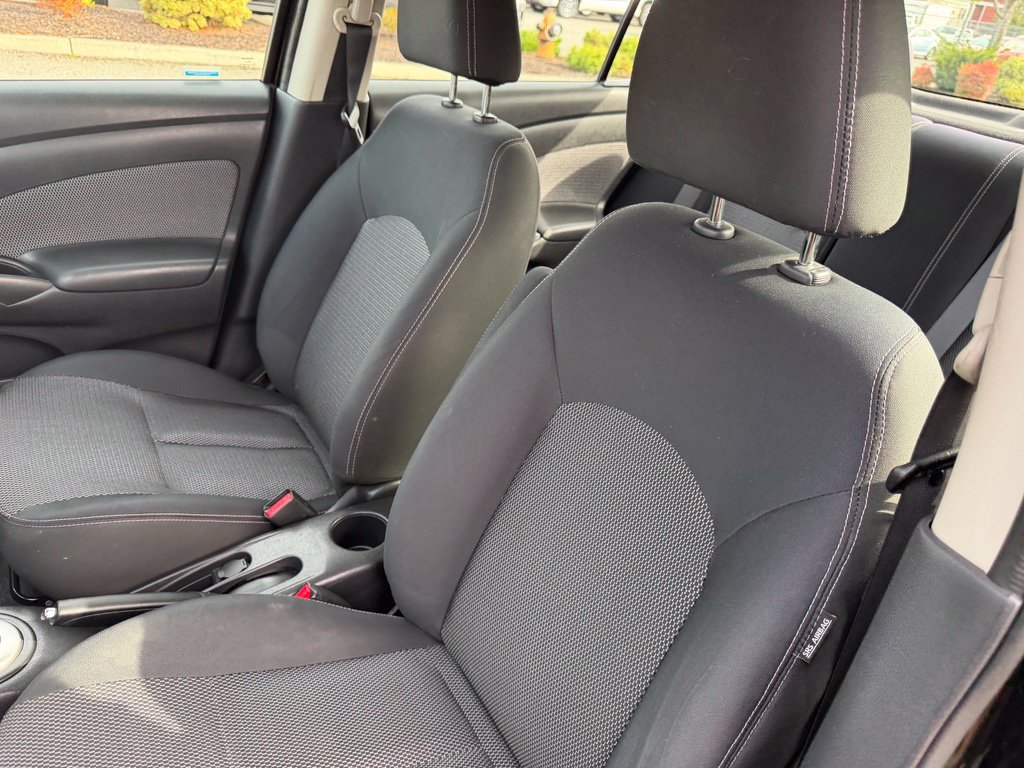 Used 2014 Nissan Versa SV FWD image 13
