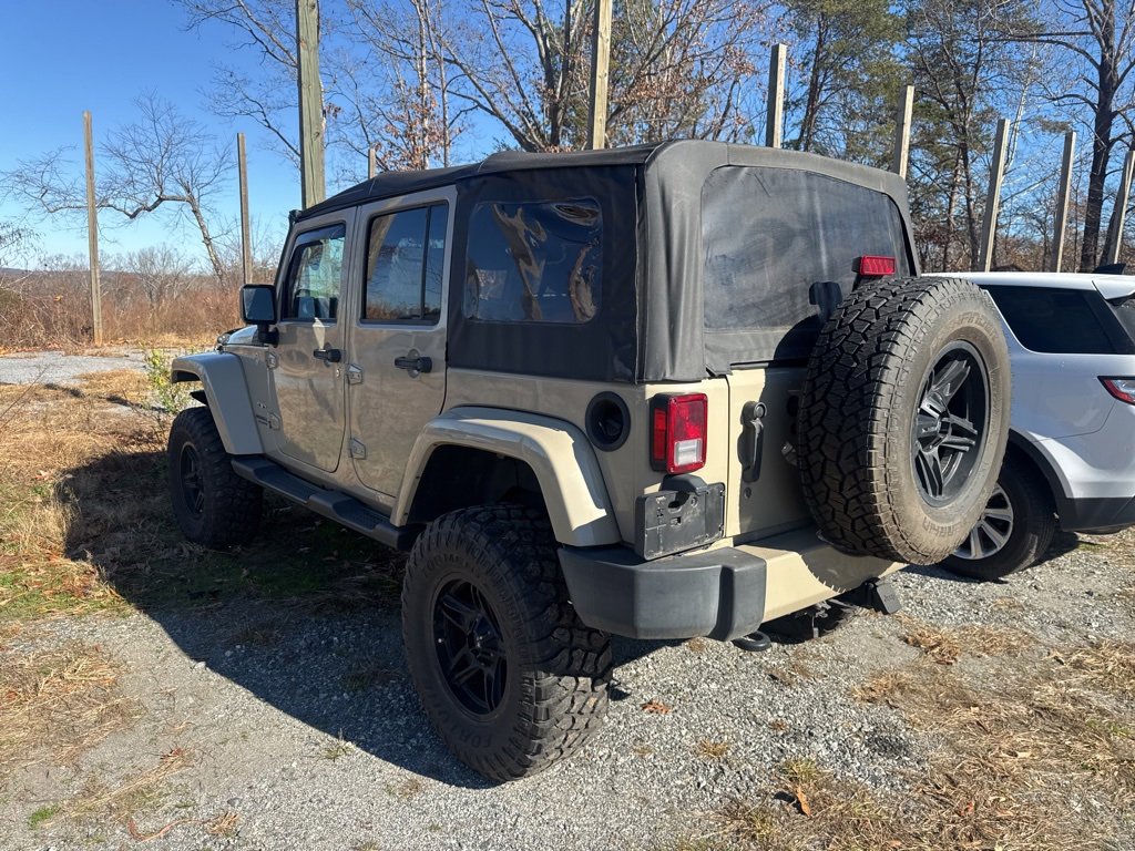 Used 2017 Jeep Wrangler Unlimited Sahara w/ Connectivity Group image 9