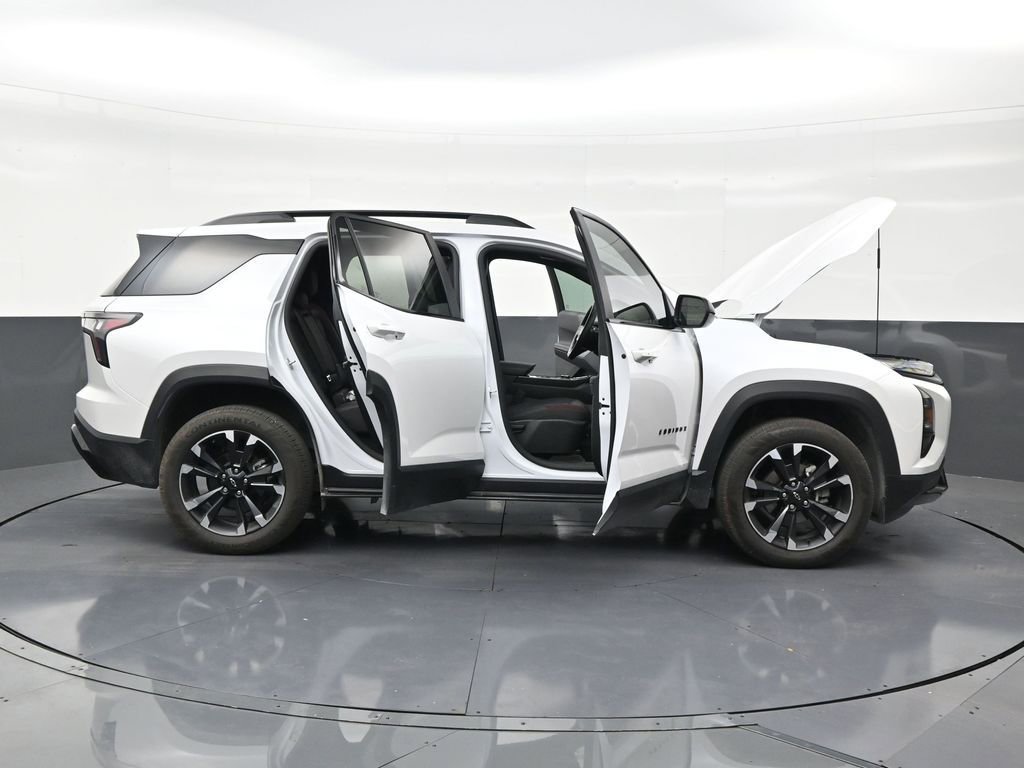 Used 2025 Chevrolet Equinox RS FWD image 29