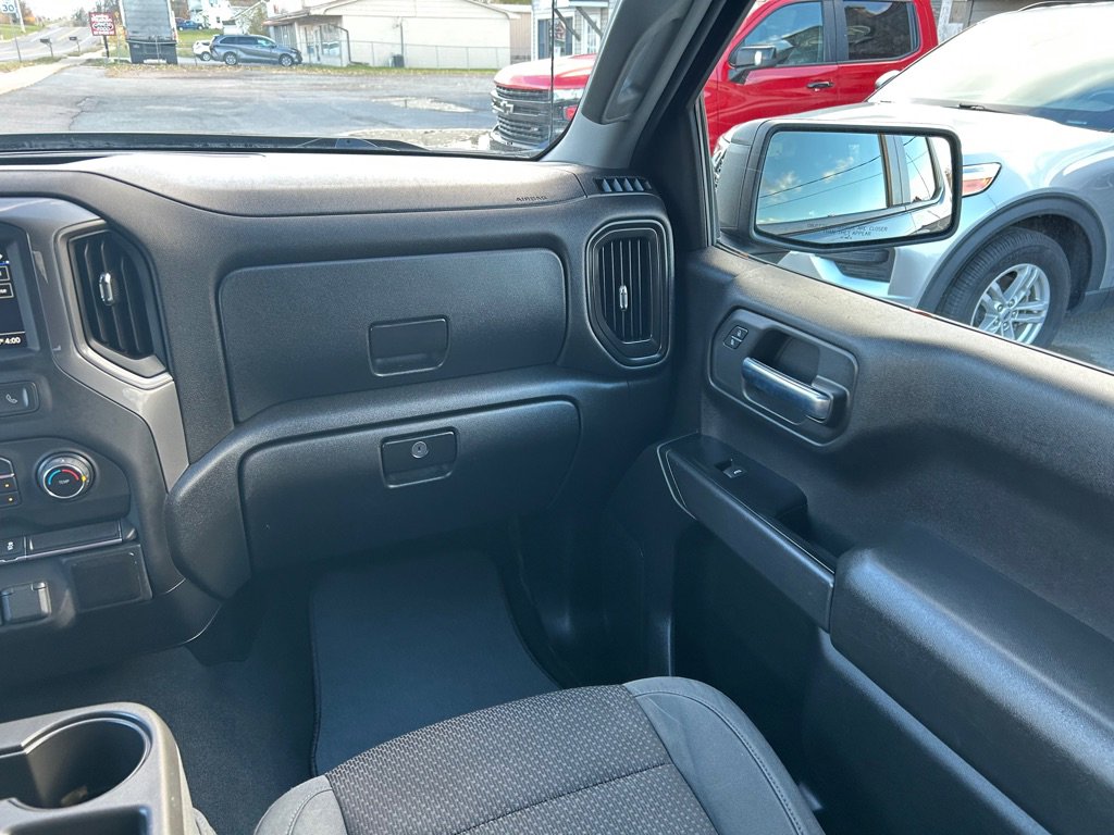 Used 2019 Chevrolet Silverado 1500 Custom w/ Custom Convenience Package image 35