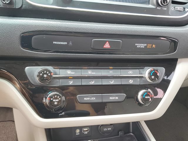 Used 2020 Kia Sedona L FWD image 17
