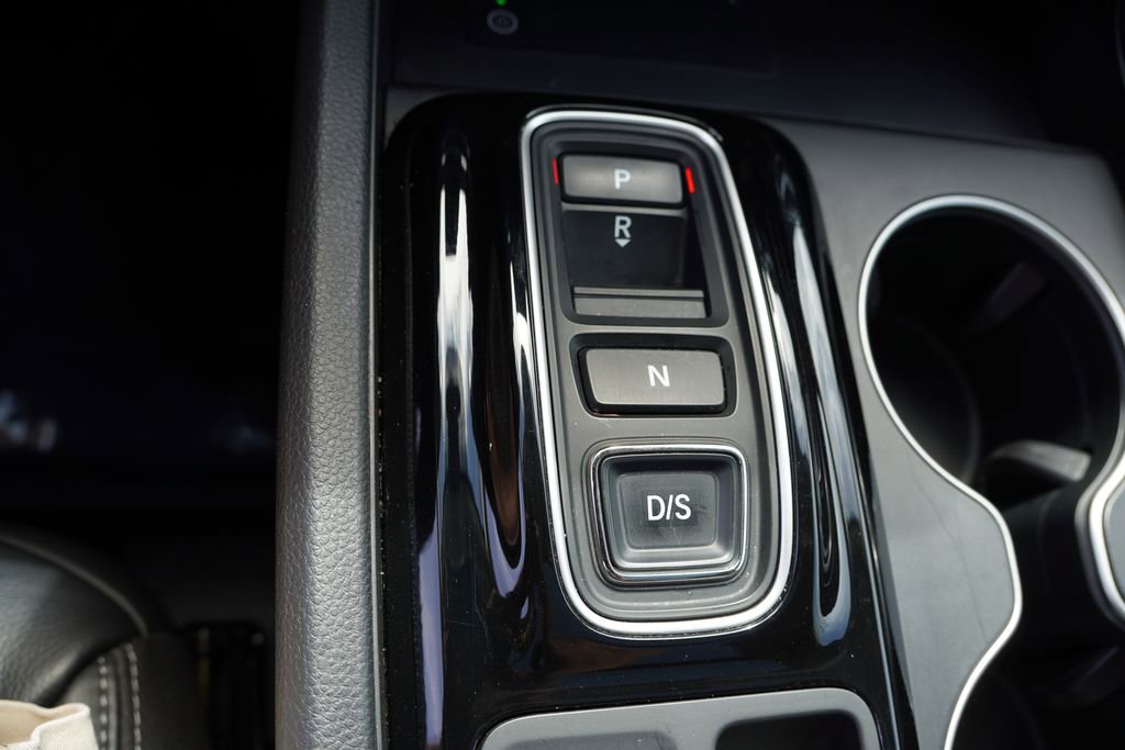Used 2023 Honda Pilot Touring image 36