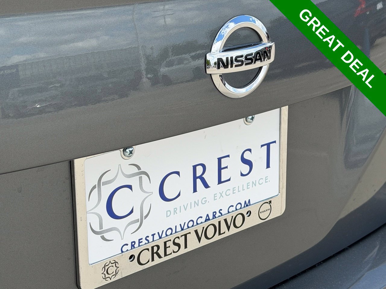 Used 2021 Nissan Versa SV FWD image 9
