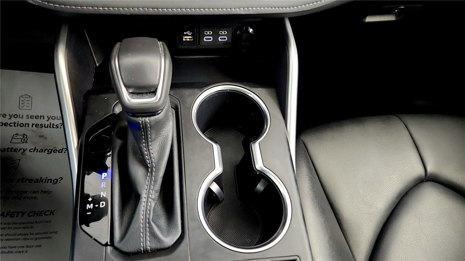 Certified 2024 Toyota Highlander XLE image 30