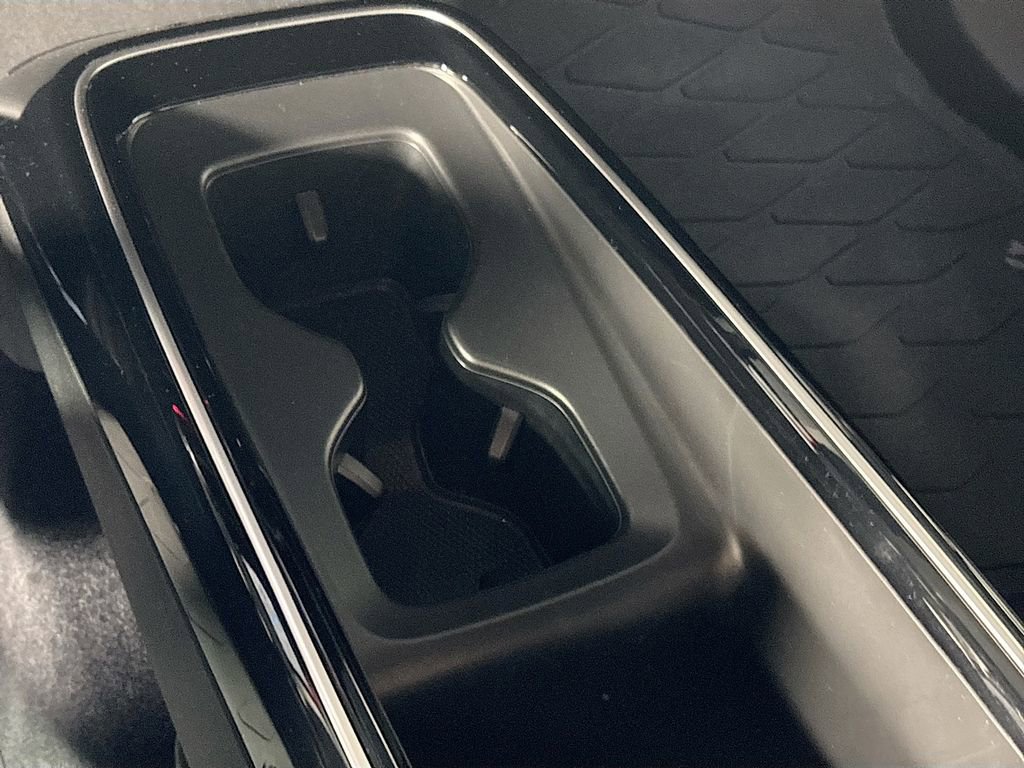 Certified 2024 Volkswagen ID.4 2WD image 16