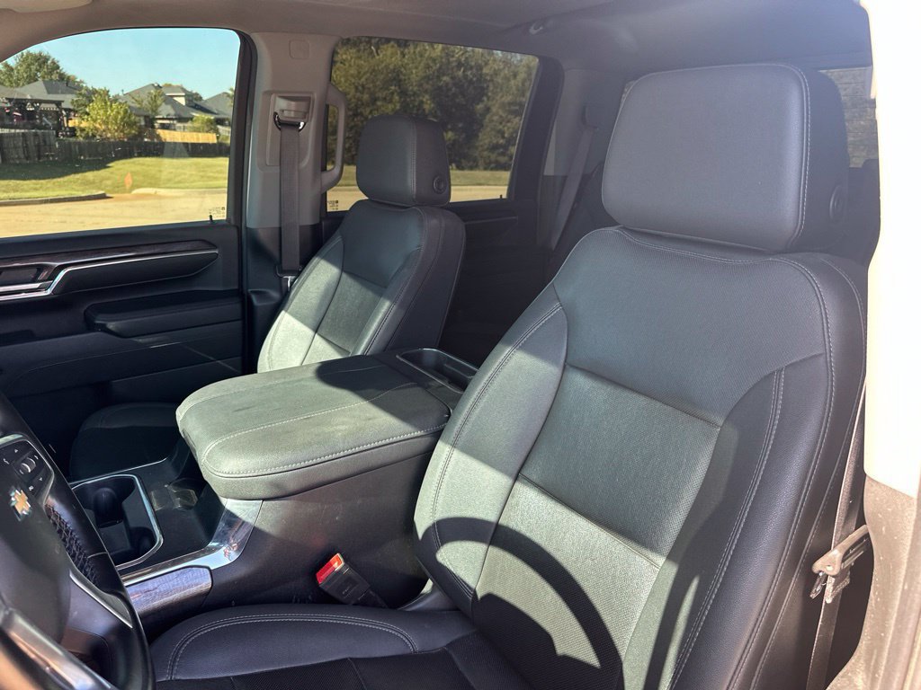 Used 2024 Chevrolet Silverado 2500 LTZ w/ LTZ Premium Package AWD/4WD image 17