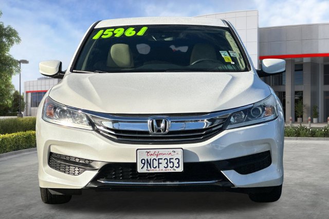 Used 2017 Honda Accord LX image 10