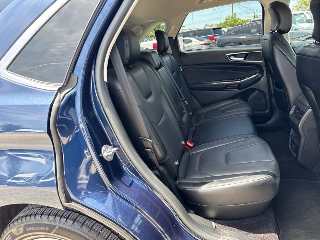 Used 2017 Ford Edge Titanium FWD image 26