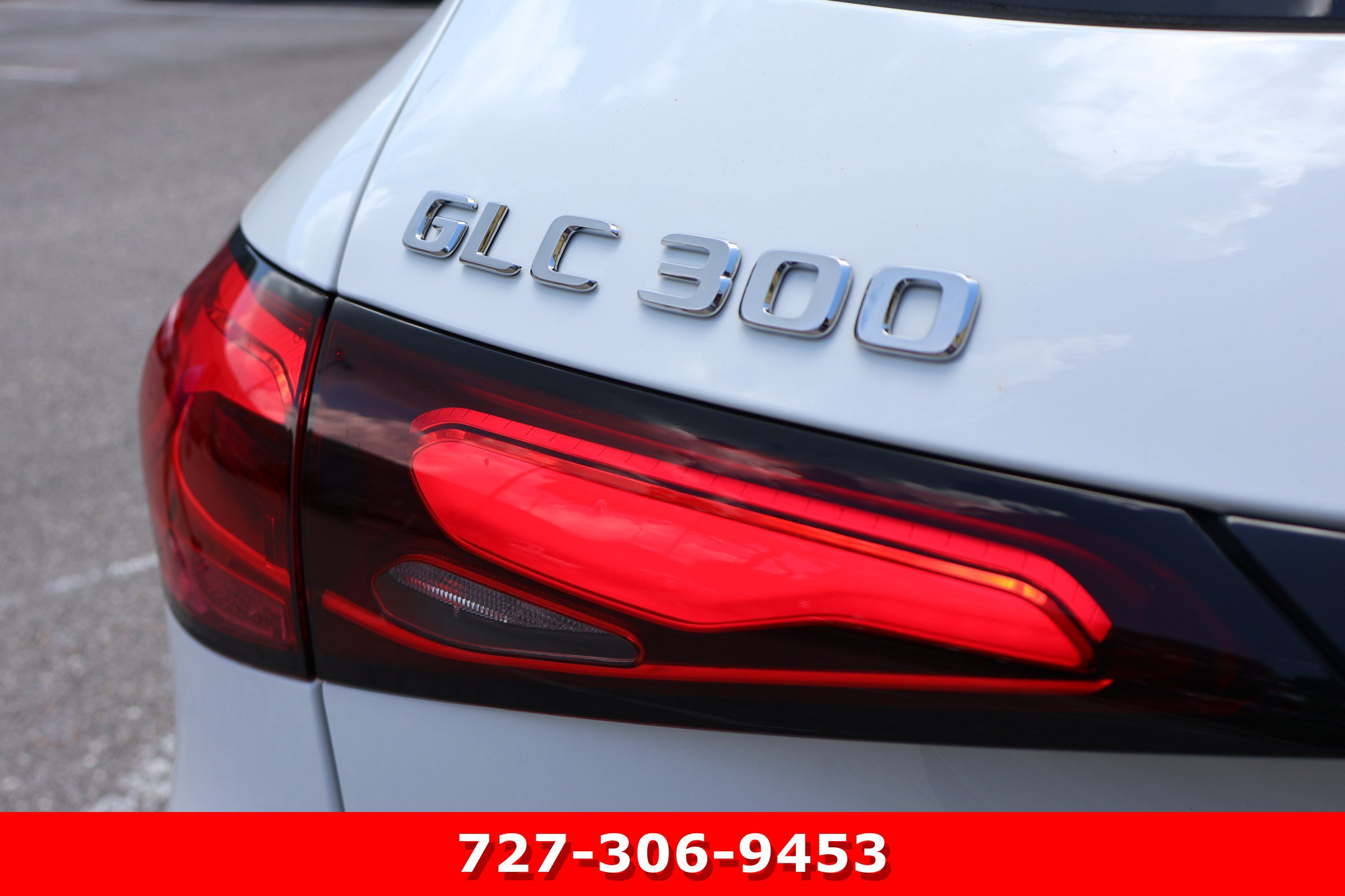 Certified 2025 Mercedes-Benz GLC 300 image 9