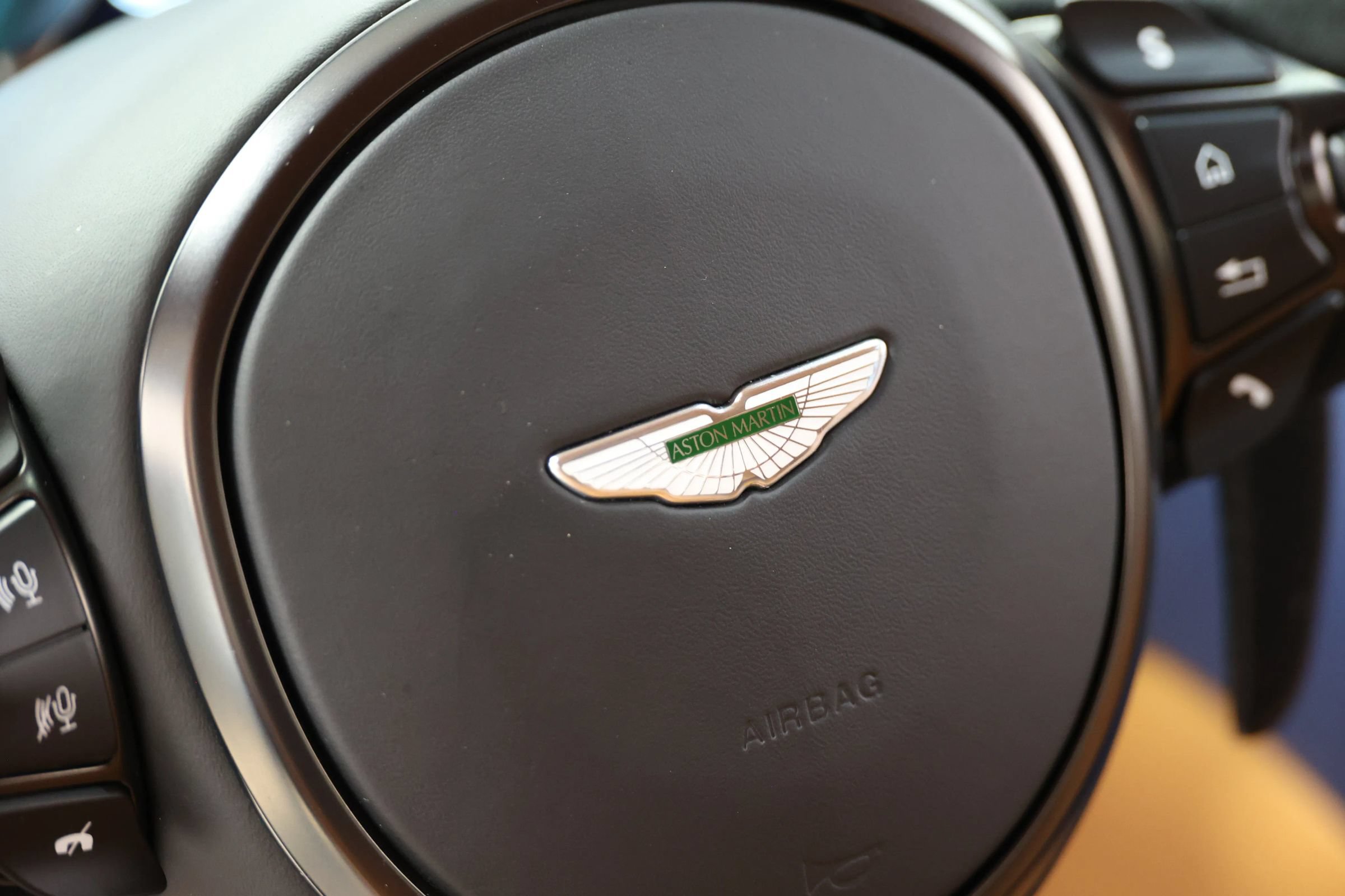 Used 2023 Aston Martin DBS Coupe RWD image 38