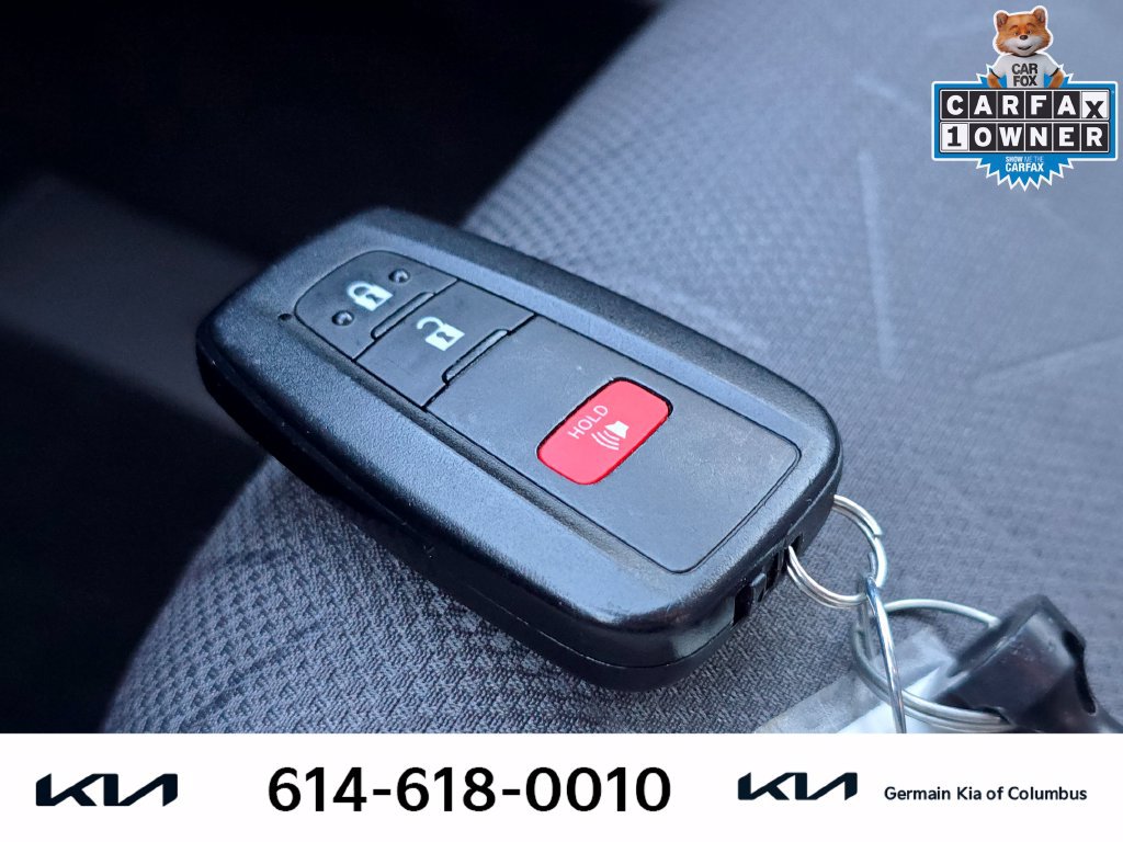 Used 2025 Toyota RAV4 XLE AWD/4WD image 33