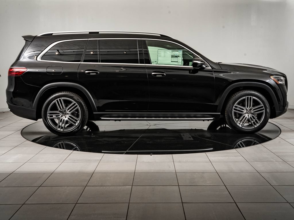 New 2026 Mercedes-Benz GLS 450 4MATIC image 11