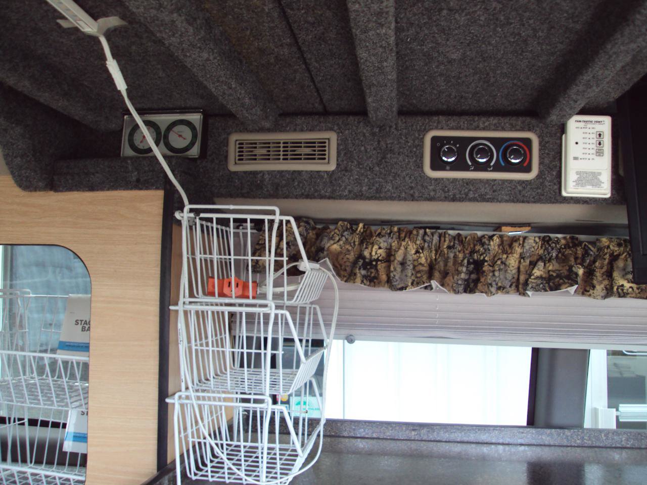 Used 2014 GMC Savana 1500 LT w/ LT Preferred Equipment Group AWD/4WD image 16