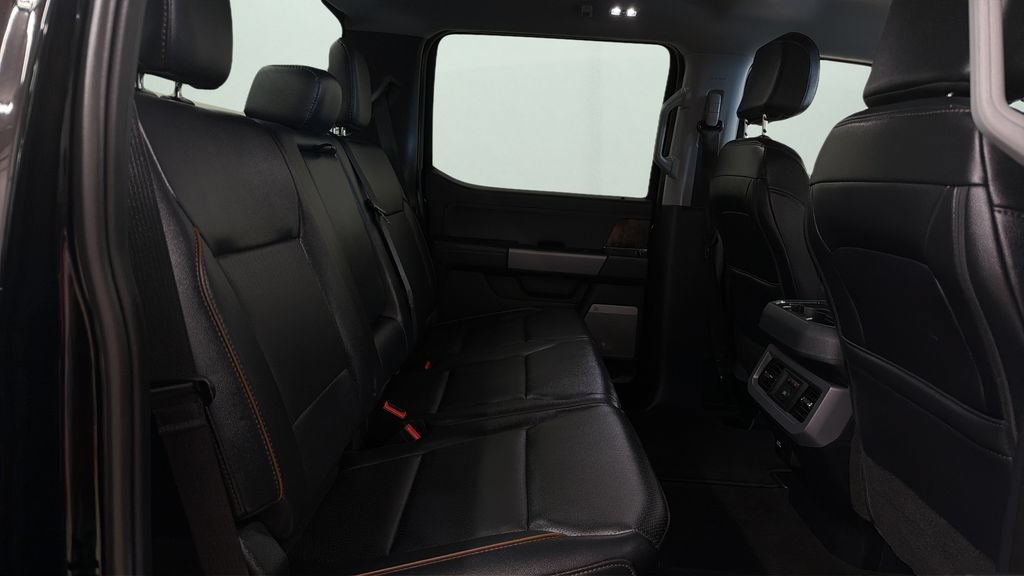 Used 2025 Ford F250 Lariat AWD/4WD image 14