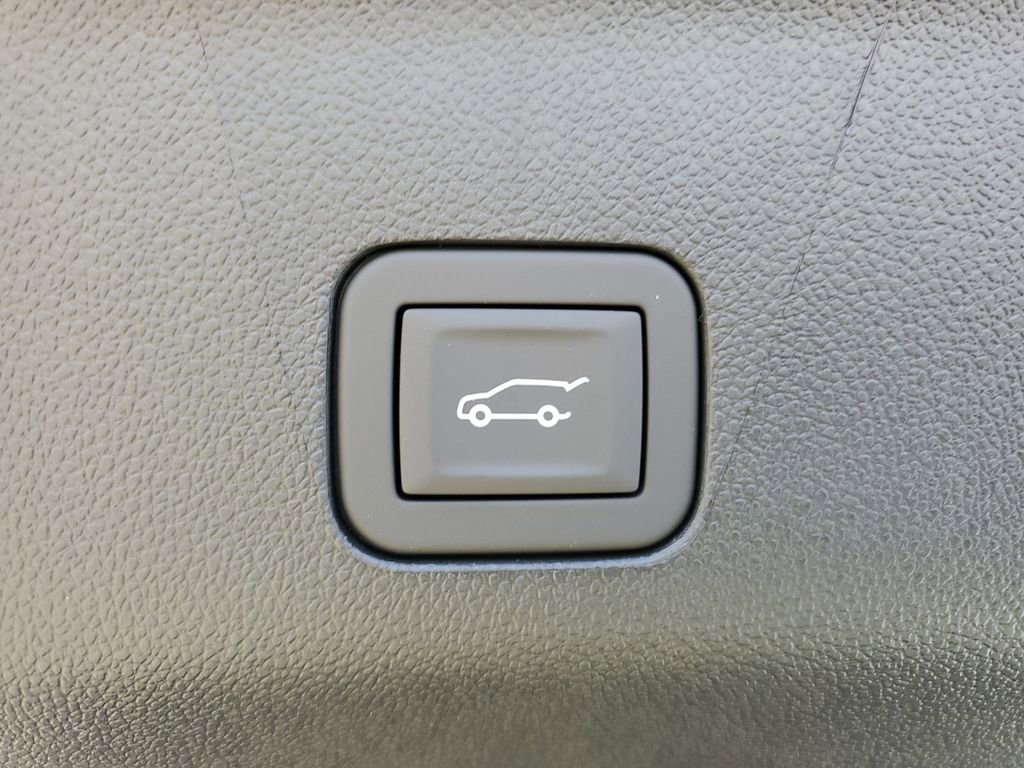 New 2026 Chevrolet Suburban LT w/ Comfort Package image 10