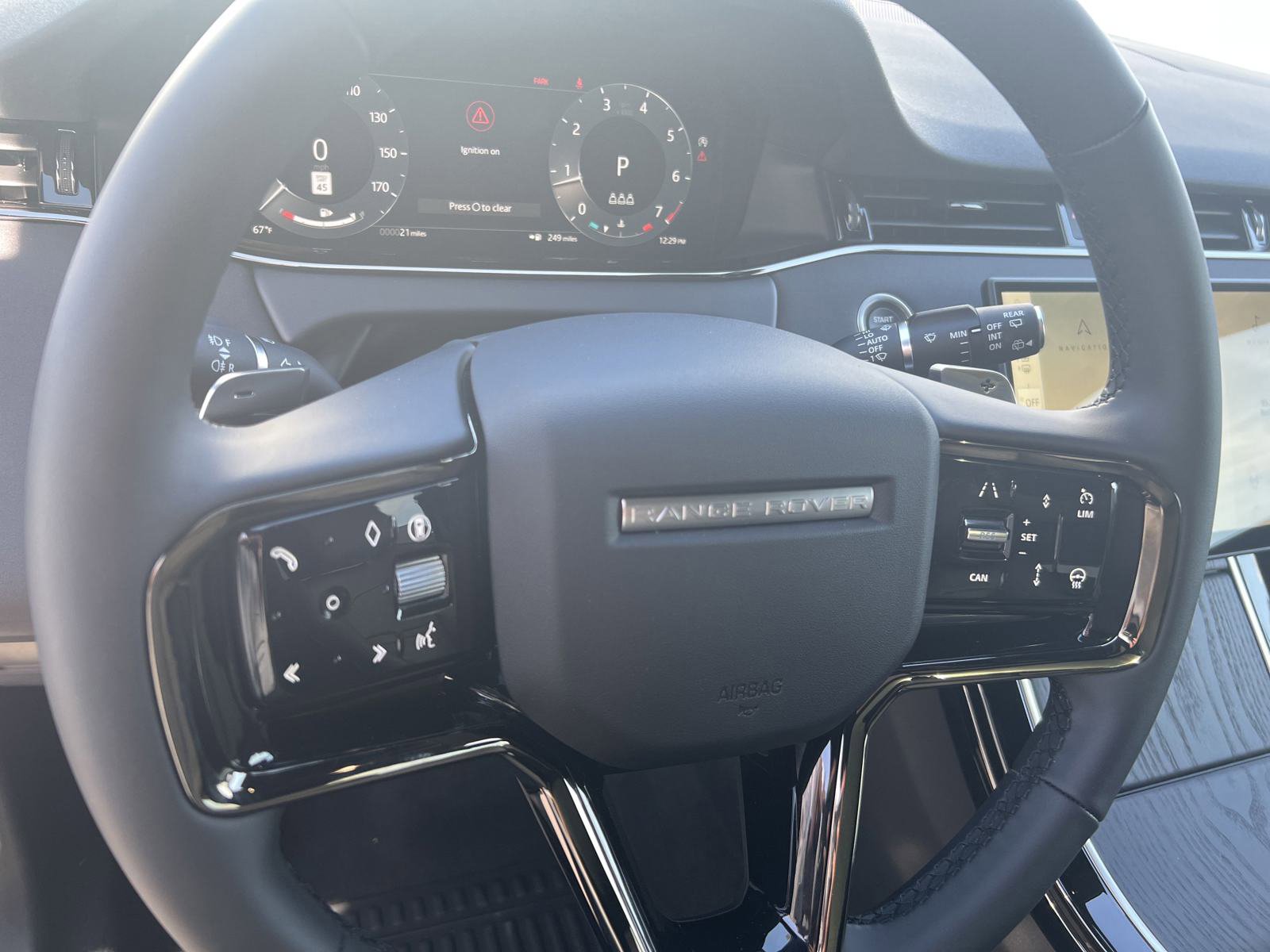 New 2025 Land Rover Range Rover Evoque Dynamic SE image 11