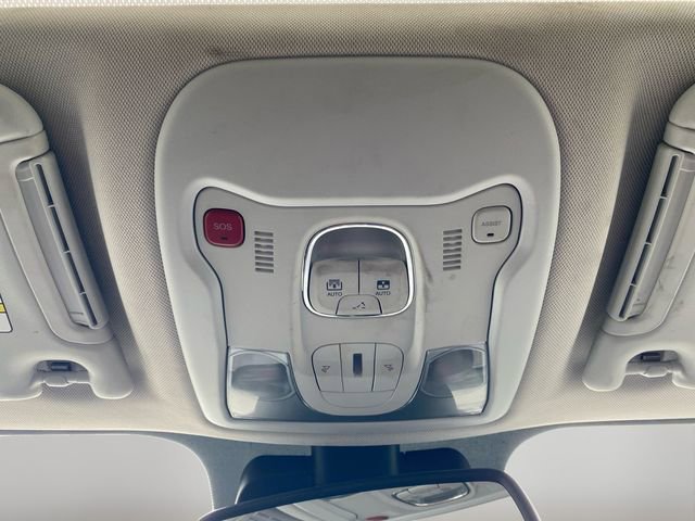 Used 2022 Jeep Renegade Trailhawk w/ Sun/Sound Group image 29