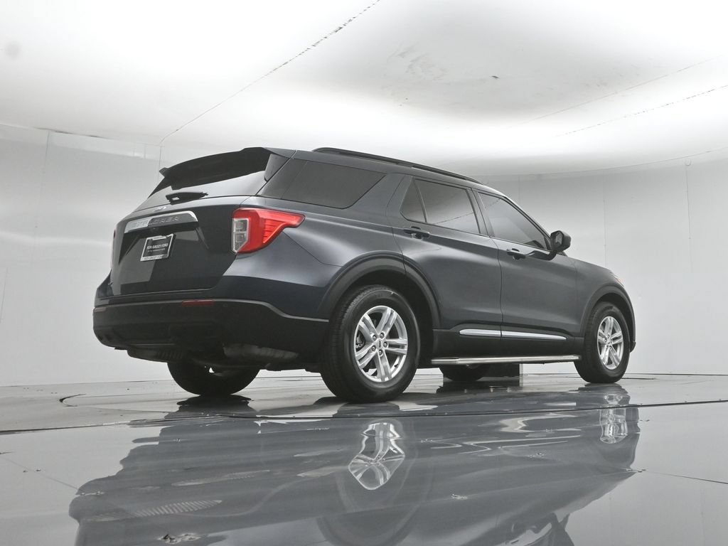 Certified 2022 Ford Explorer XLT RWD image 49