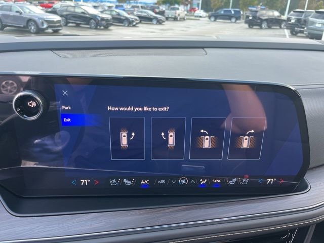 New 2026 Chevrolet Suburban Premier w/ Sun And Tow Package image 33