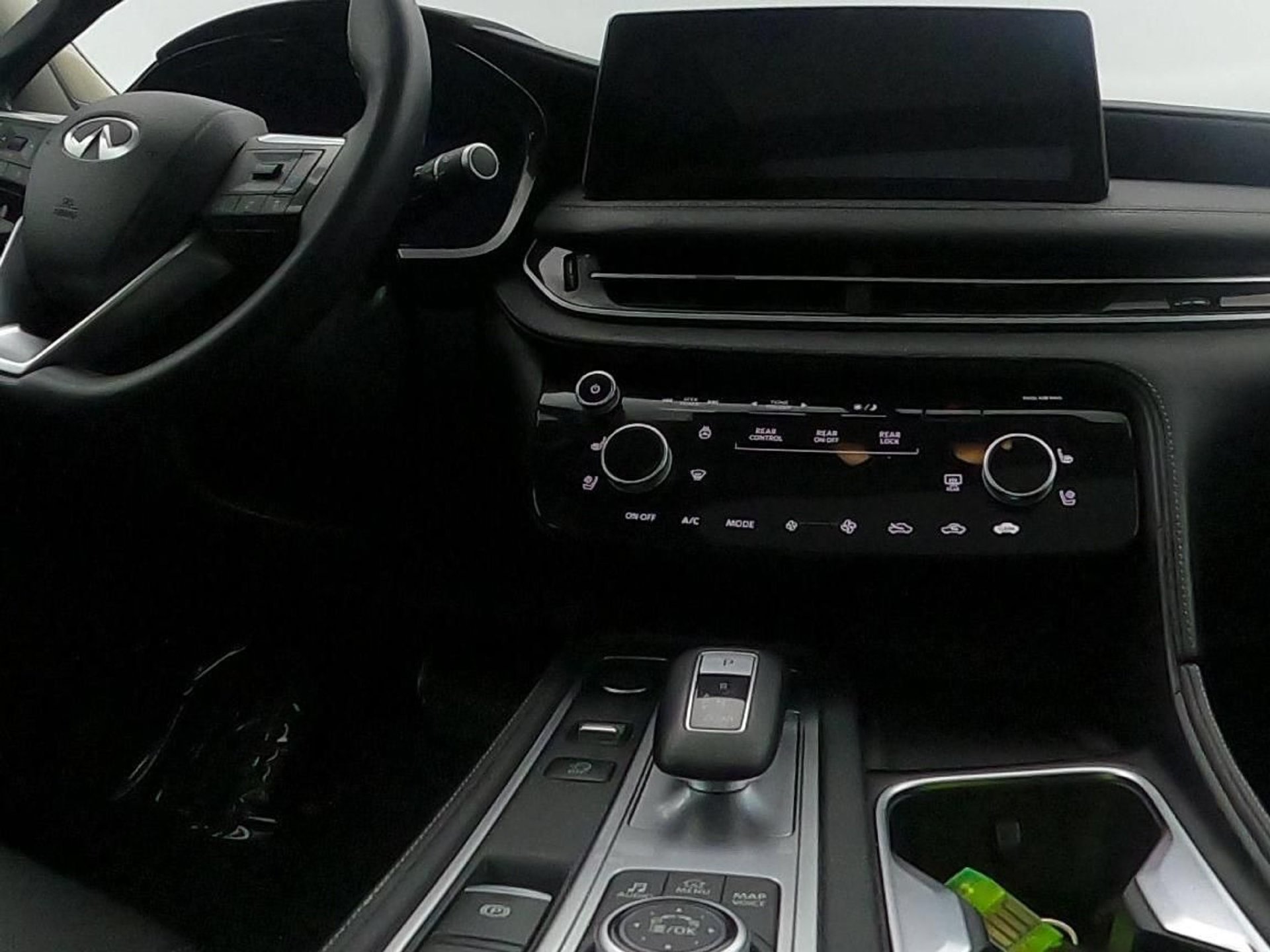 Used 2024 INFINITI QX60 Sensory AWD/4WD image 26