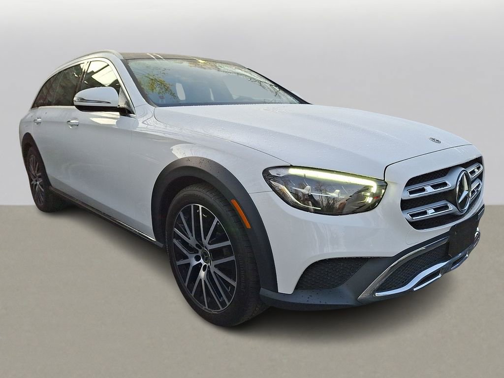 Used 2022 Mercedes-Benz E 450 4MATIC All-Terrain Wagon image 2