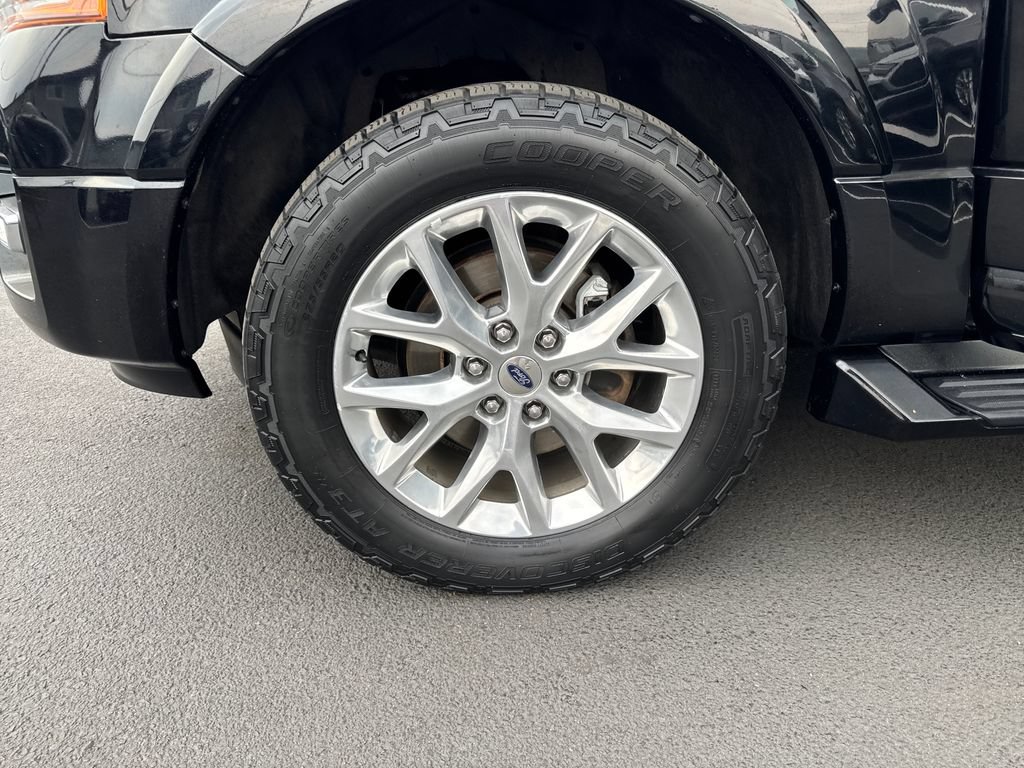 Used 2017 Ford Expedition EL Limited AWD/4WD image 27