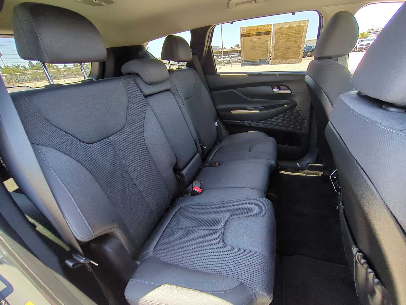 Used 2022 Hyundai Santa Fe XRT FWD image 25