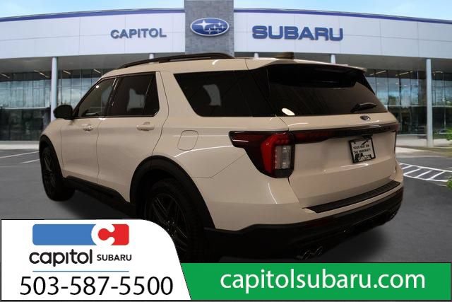 Used 2025 Ford Explorer ST AWD/4WD image 5