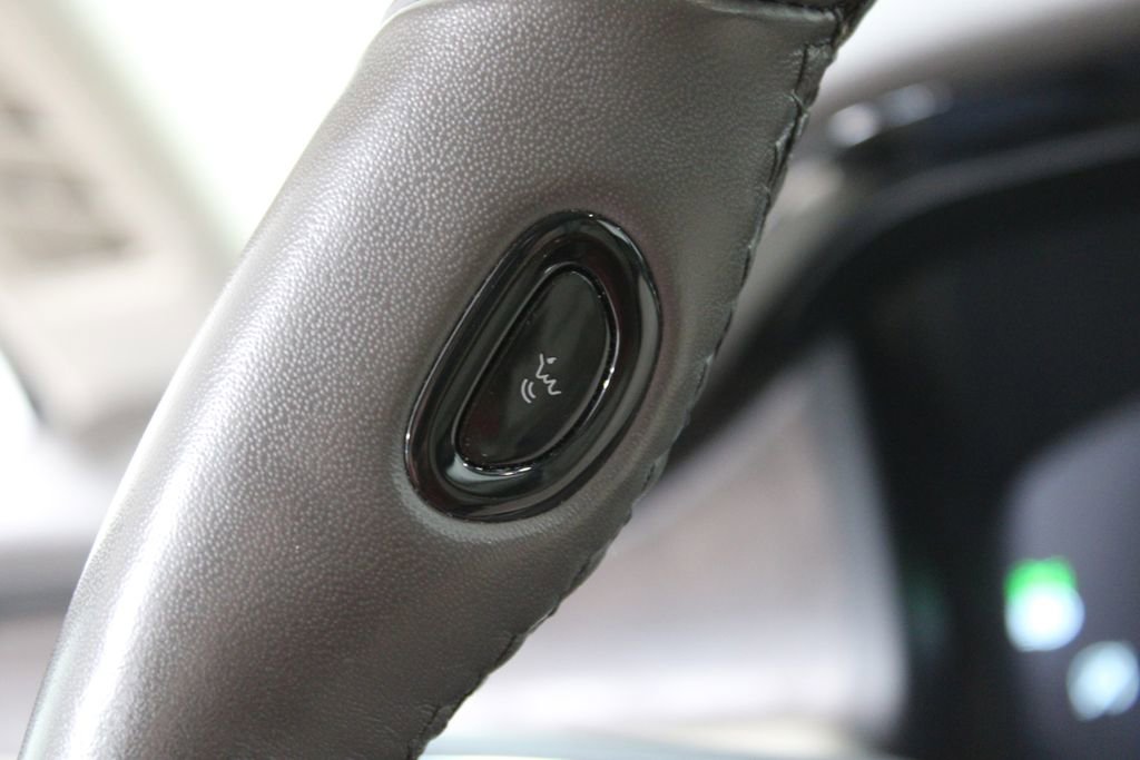 Used 2022 Lincoln Aviator Reserve w/ Elements Package Plus image 42