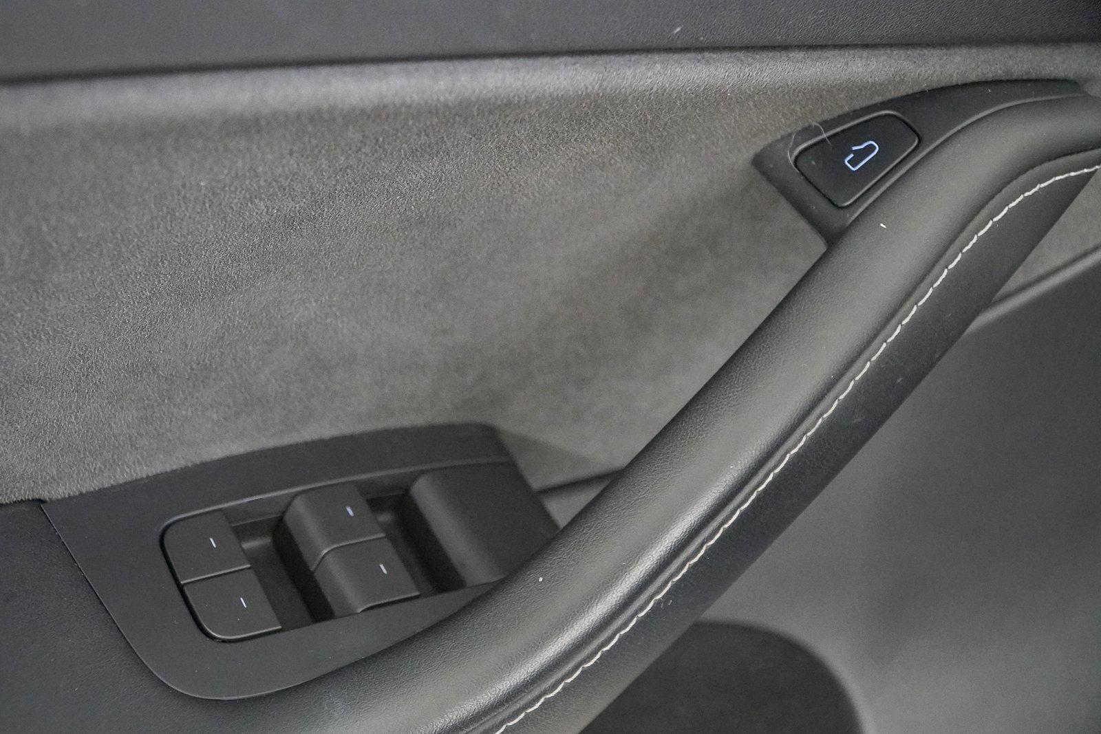 Used 2023 Tesla Model Y Long Range image 21