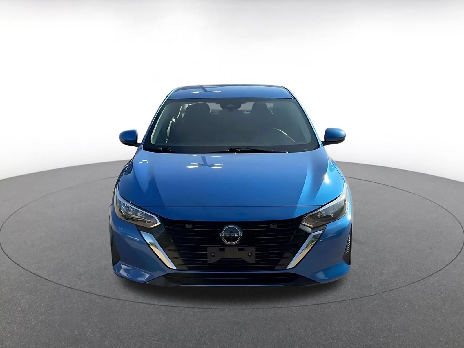Used 2025 Nissan Sentra SV FWD image 4