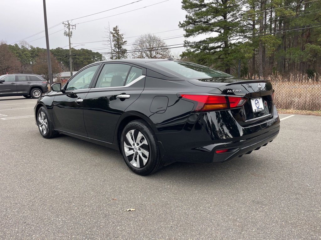 Used 2025 Nissan Altima 2.5 S image 7