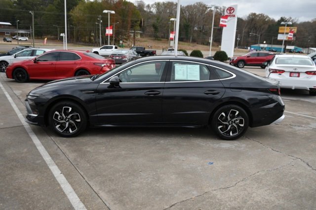 Used 2025 Hyundai Sonata SEL image 2