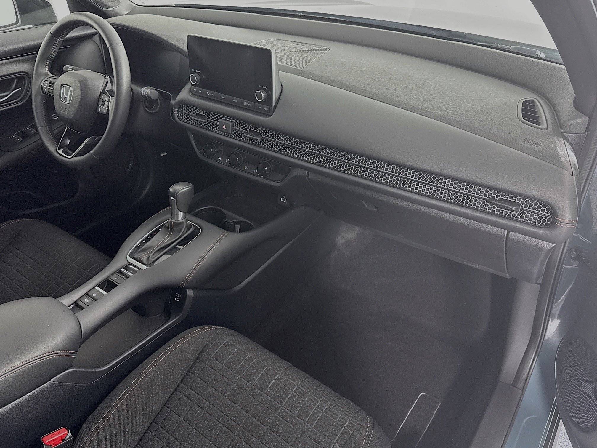 Certified 2024 Honda HR-V Sport image 27