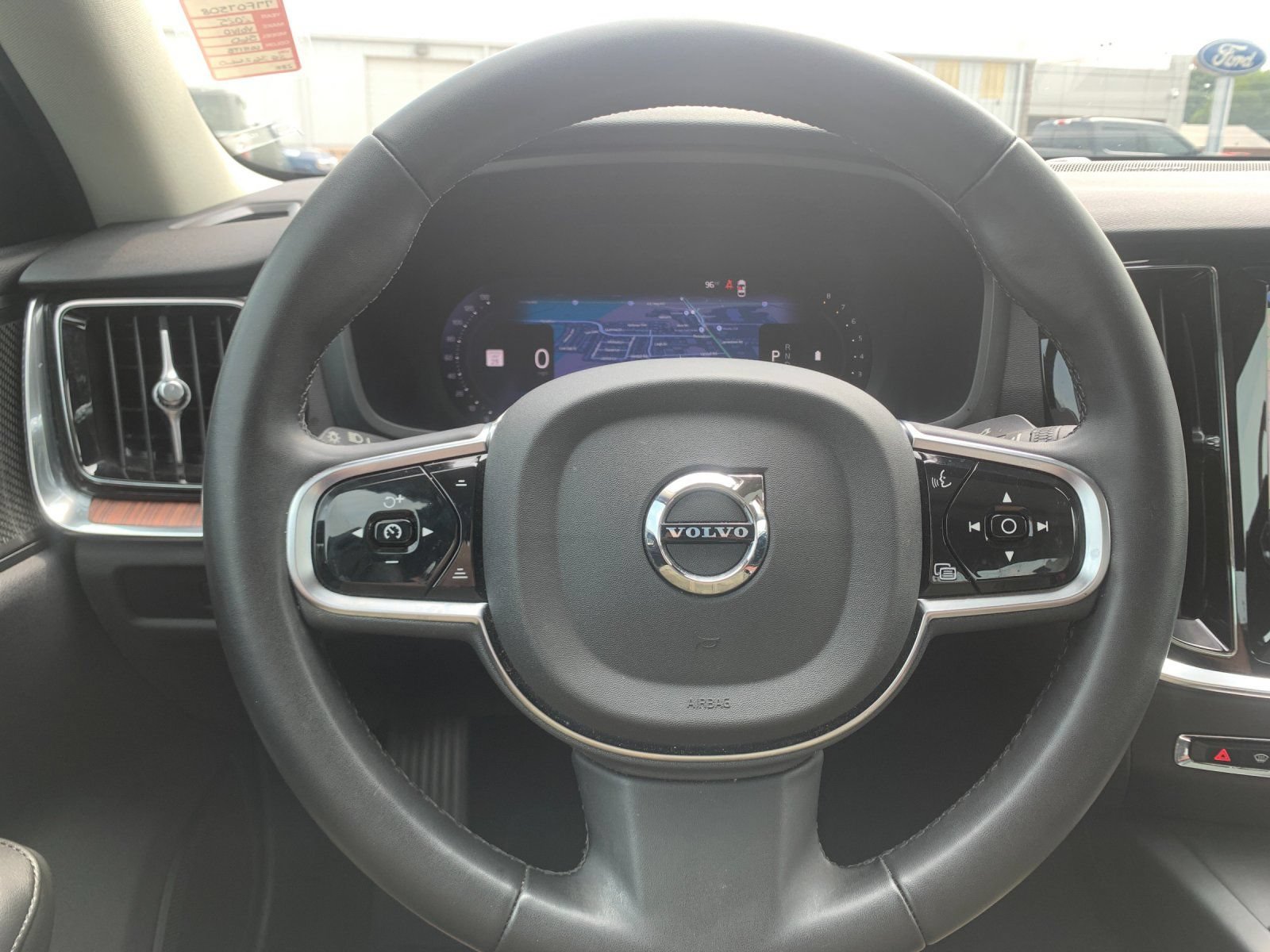 Used 2025 Volvo S60 B5 Plus AWD/4WD image 27