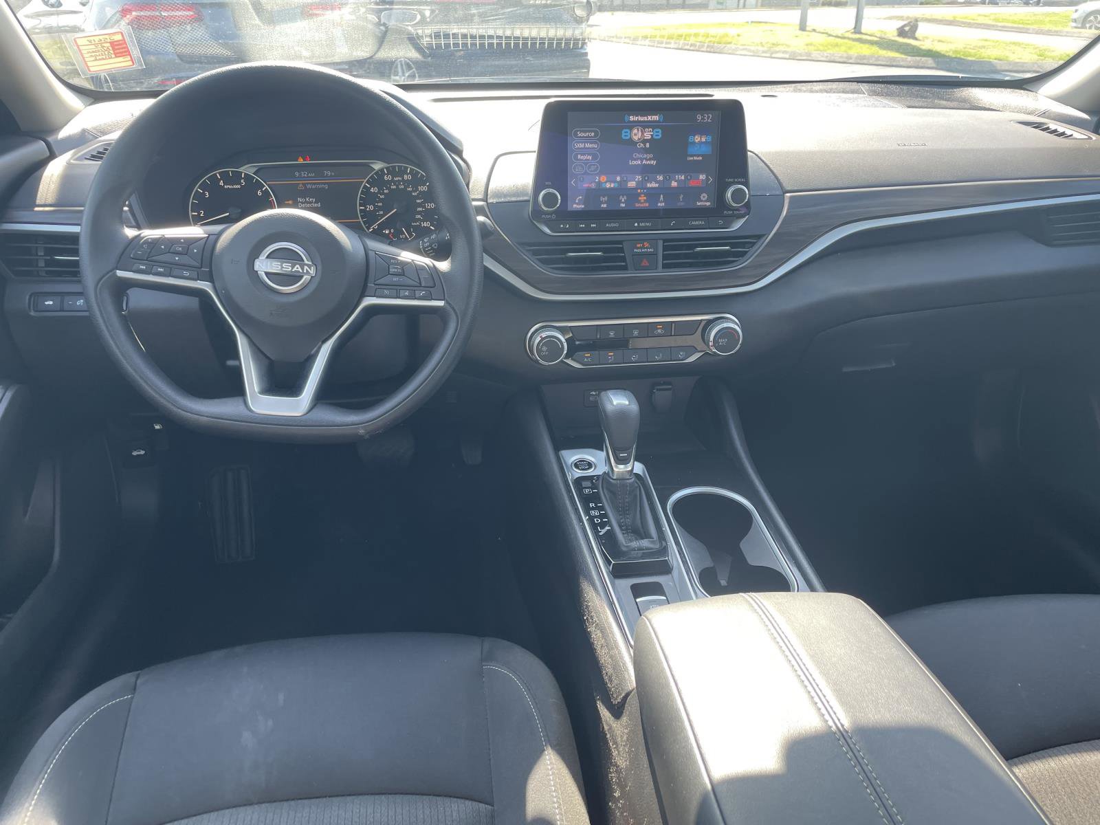 Used 2024 Nissan Altima 2.5 SV image 7