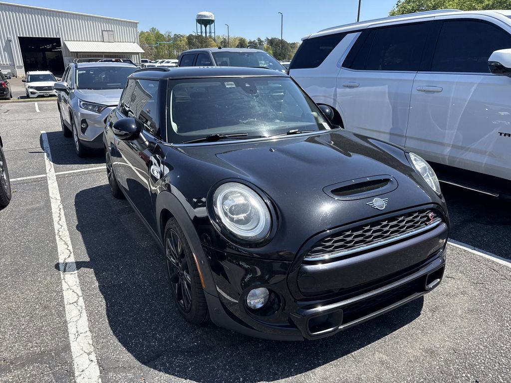 Used 2019 MINI Cooper S image 2
